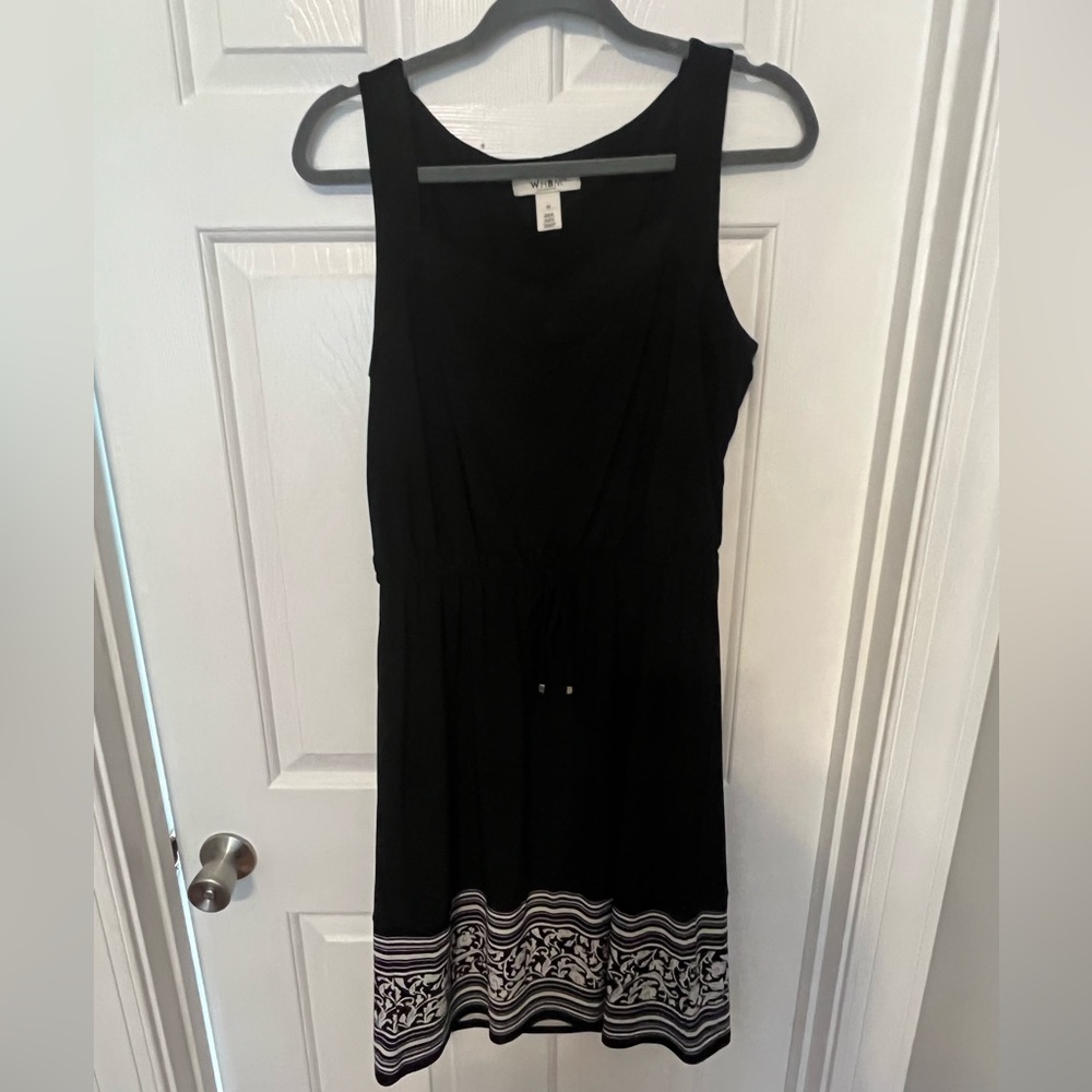 White House, Black market sleeveless dress size medium